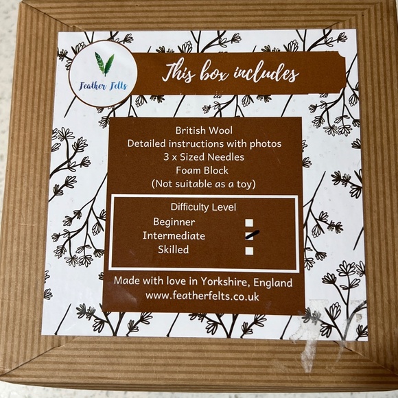 Needle Felting Kit Reindeer Feather Felts Intermediate Made England 18 cm Tall - Picture 3 of 9